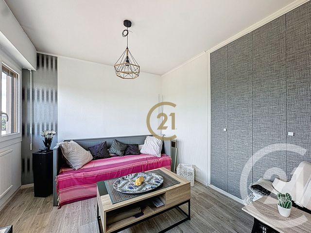 Appartement F3 à vendre - 3 pièces - 60,72 m2 - St Loup Sur Semouse - 70 - FRANCHE-COMTE