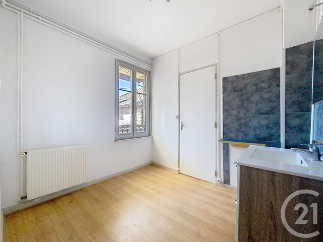 Appartement F3 à louer - 3 pièces - 72,10 m2 - Lure - 70 - FRANCHE-COMTE