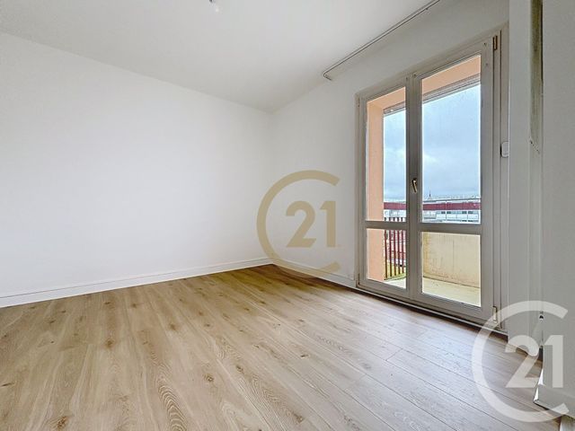 Appartement F3 à louer - 3 pièces - 86,42 m2 - Lure - 70 - FRANCHE-COMTE