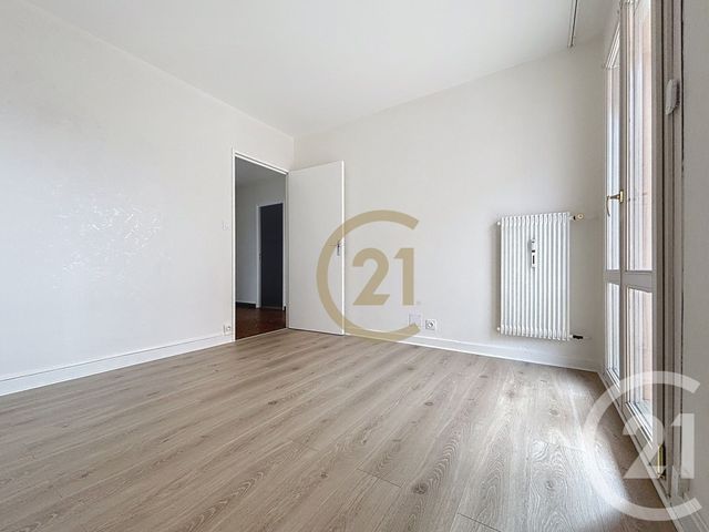 Appartement F3 à louer - 3 pièces - 86,42 m2 - Lure - 70 - FRANCHE-COMTE