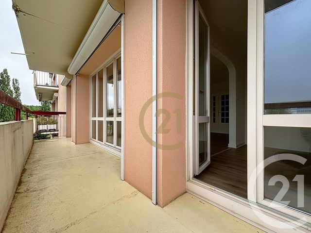 Appartement F3 à louer - 3 pièces - 86,42 m2 - Lure - 70 - FRANCHE-COMTE