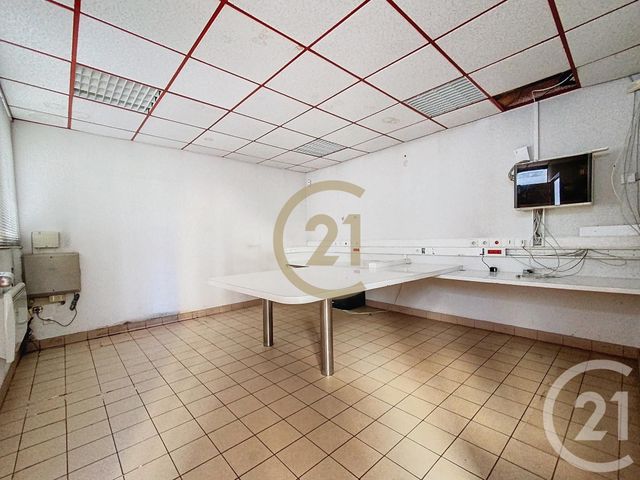 Commerce &agrave; louer - 249 m2 - 70 - FRANCHE-COMTE
