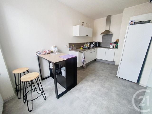 Appartement F4 à louer - 4 pièces - 87 m2 - Hericourt - 70 - FRANCHE-COMTE