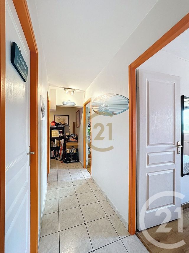 Appartement F5 à vendre - 5 pièces - 101,69 m2 - Lure - 70 - FRANCHE-COMTE