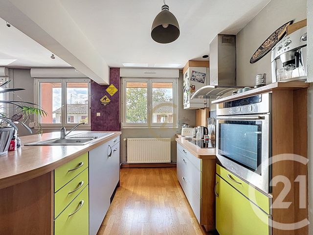 Appartement F5 à vendre - 5 pièces - 101,69 m2 - Lure - 70 - FRANCHE-COMTE