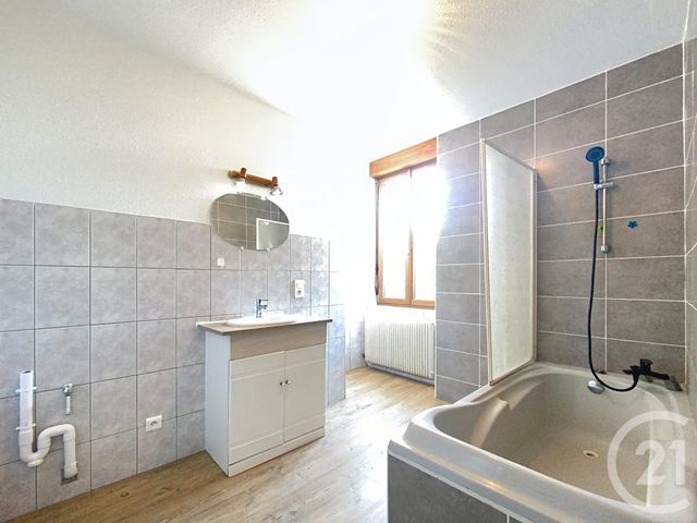 Appartement F4 à louer - 4 pièces - 89,38 m2 - Luxeuil Les Bains - 70 - FRANCHE-COMTE