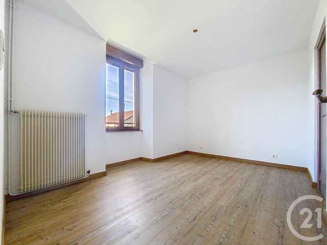 Appartement F4 à louer - 4 pièces - 89,38 m2 - Luxeuil Les Bains - 70 - FRANCHE-COMTE