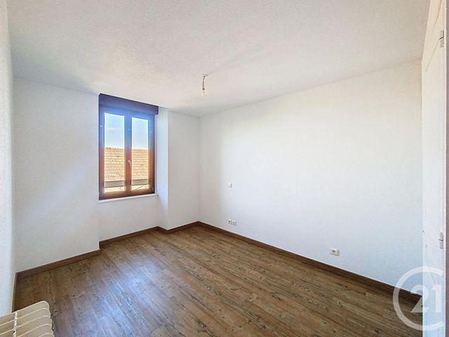 Appartement F4 à louer - 4 pièces - 89,38 m2 - Luxeuil Les Bains - 70 - FRANCHE-COMTE