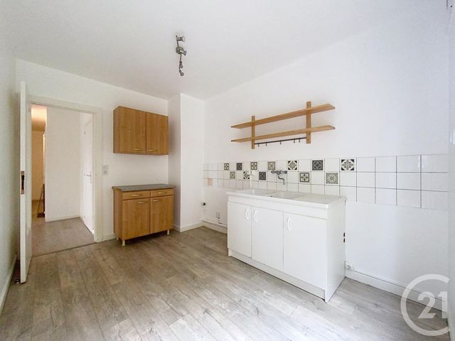 Appartement T3 à louer - 3 pièces - 67,35 m2 - Luxeuil Les Bains - 70 - FRANCHE-COMTE