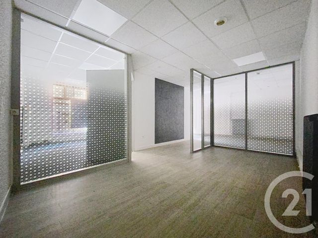 Appartement Local à louer - 5 pièces - 84,61 m2 - Hericourt - 70 - FRANCHE-COMTE