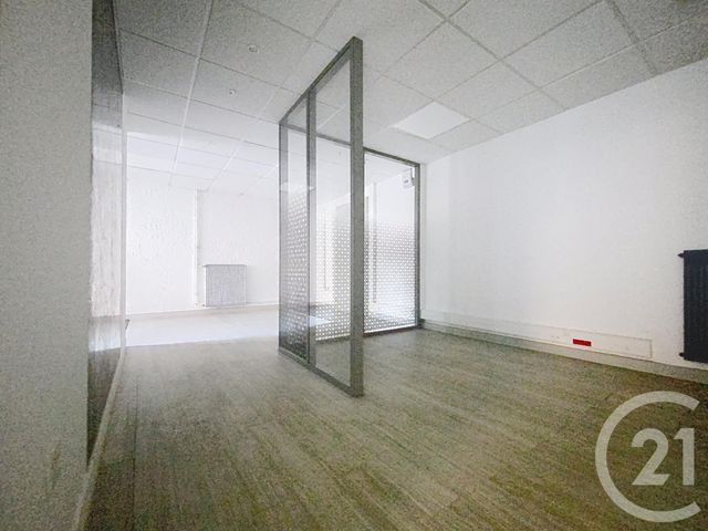 Appartement Local à louer - 5 pièces - 84,61 m2 - Hericourt - 70 - FRANCHE-COMTE