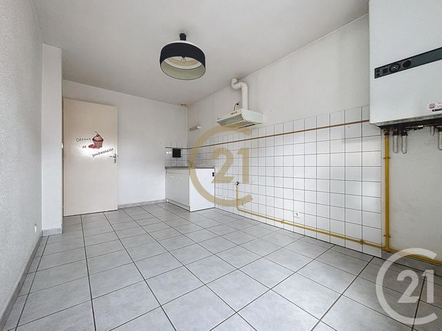 Appartement F3 à louer - 3 pièces - 92,92 m2 - St Sauveur - 70 - FRANCHE-COMTE