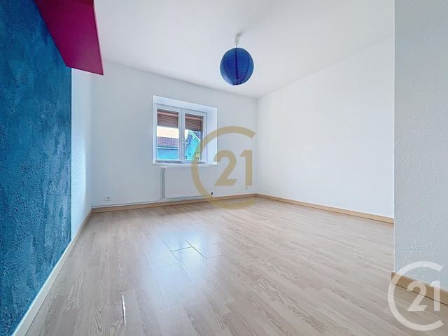 Appartement F3 à louer - 3 pièces - 92,92 m2 - St Sauveur - 70 - FRANCHE-COMTE