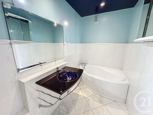 Appartement F4 à louer - 4 pièces - 98,47 m2 - Luxeuil Les Bains - 70 - FRANCHE-COMTE