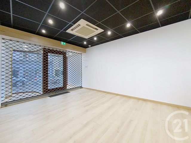 Appartement Local à louer - 2 pièces - 77,40 m2 - Luxeuil Les Bains - 70 - FRANCHE-COMTE