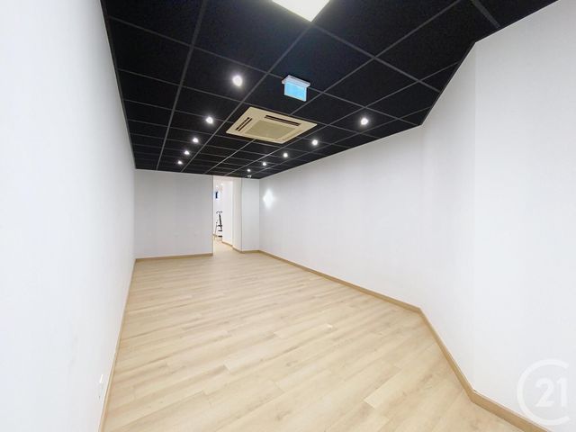 Appartement Local à louer - 2 pièces - 77,40 m2 - Luxeuil Les Bains - 70 - FRANCHE-COMTE