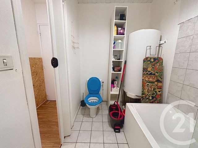 Appartement F1 à louer - 1 pièce - 25 m2 - Luxeuil Les Bains - 70 - FRANCHE-COMTE