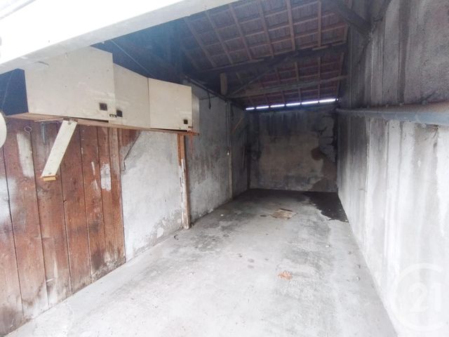 Parking à louer - 20 m2 - Lure - 70 - FRANCHE-COMTE