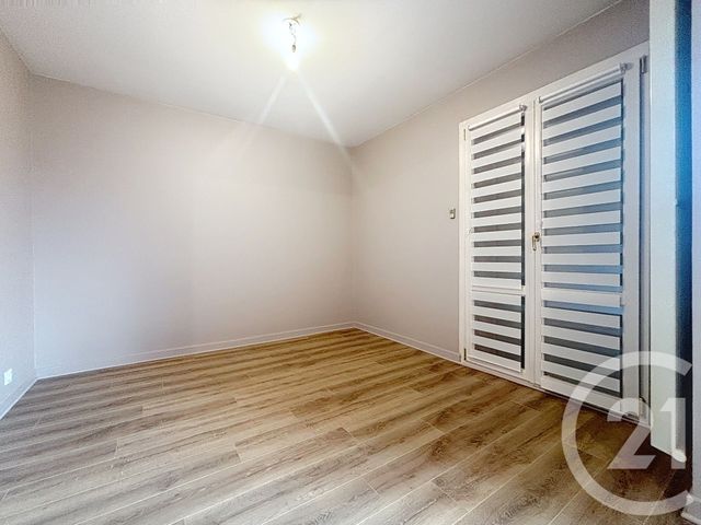 Appartement F2 &agrave; louer - 2 pi&egrave;ces - 64,91 m2 - Lure - 70 - FRANCHE-COMTE