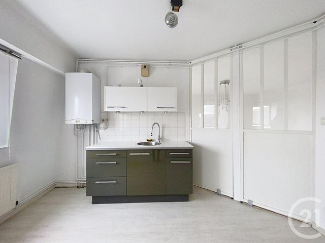 Appartement F3 &agrave; louer - 3 pi&egrave;ces - 64,44 m2 - Luxeuil Les Bains - 70 - FRANCHE-COMTE