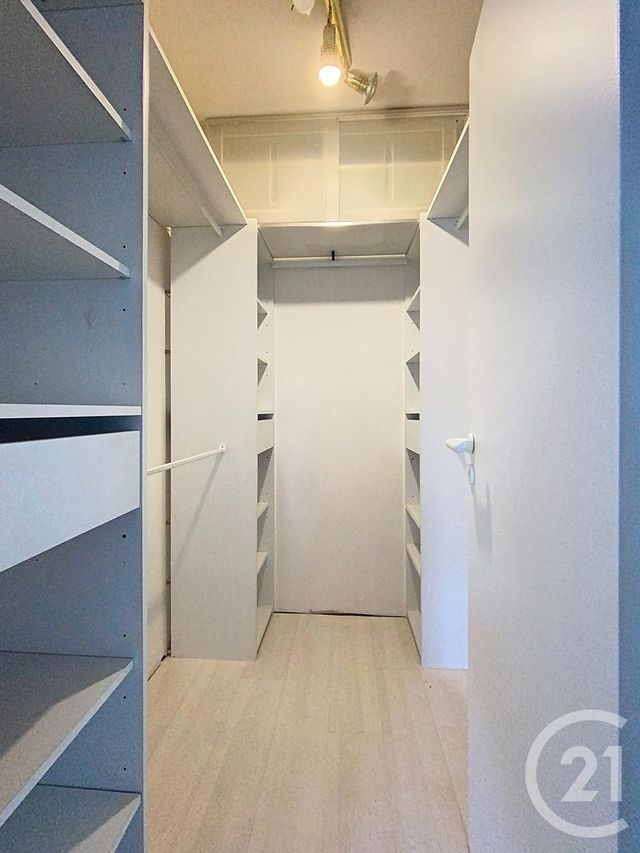 Appartement F3 &agrave; louer - 3 pi&egrave;ces - 64,44 m2 - Luxeuil Les Bains - 70 - FRANCHE-COMTE