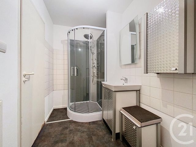 Appartement F3 &agrave; louer - 3 pi&egrave;ces - 64,44 m2 - Luxeuil Les Bains - 70 - FRANCHE-COMTE