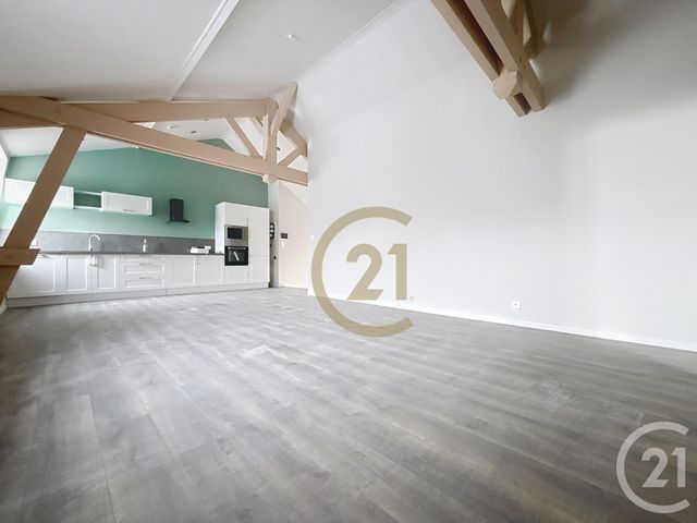 Appartement &agrave; louer - 4 pi&egrave;ces - 76 m2 - Ronchamp - 70 - FRANCHE-COMTE