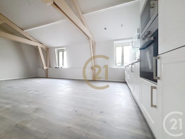 Appartement &agrave; louer - 4 pi&egrave;ces - 76 m2 - Ronchamp - 70 - FRANCHE-COMTE