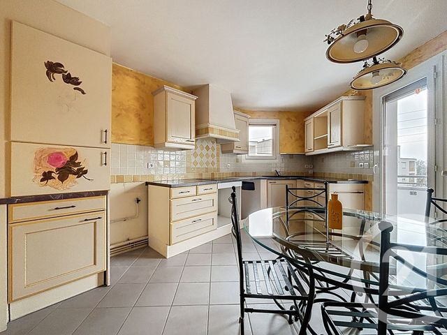 Appartement F4 &agrave; vendre - 4 pi&egrave;ces - 86,26 m2 - Hericourt - 70 - FRANCHE-COMTE