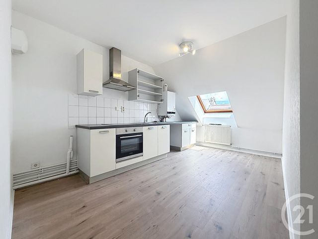 Appartement F2 &agrave; louer - 2 pi&egrave;ces - 53,54 m2 - Lure - 70 - FRANCHE-COMTE