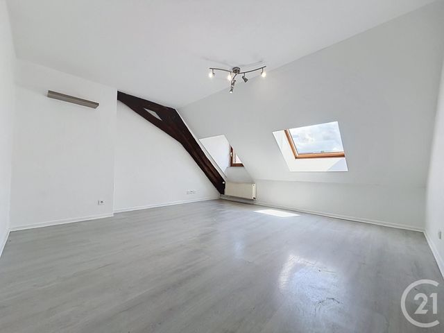 Appartement F2 &agrave; louer - 2 pi&egrave;ces - 53,54 m2 - Lure - 70 - FRANCHE-COMTE