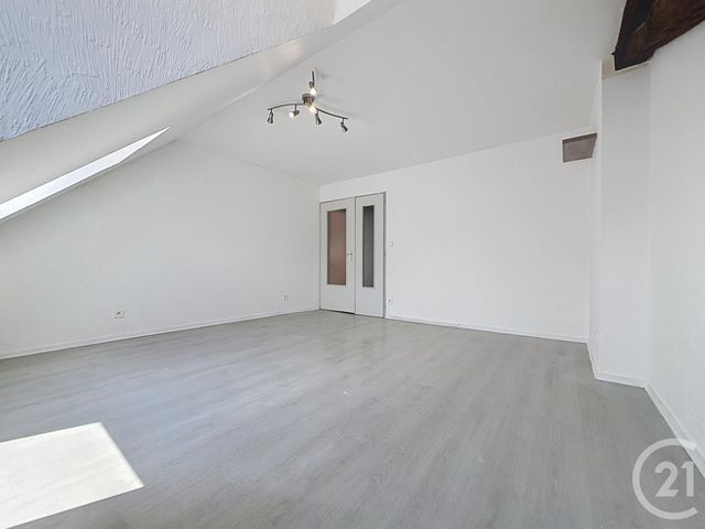 Appartement F2 &agrave; louer - 2 pi&egrave;ces - 53,54 m2 - Lure - 70 - FRANCHE-COMTE