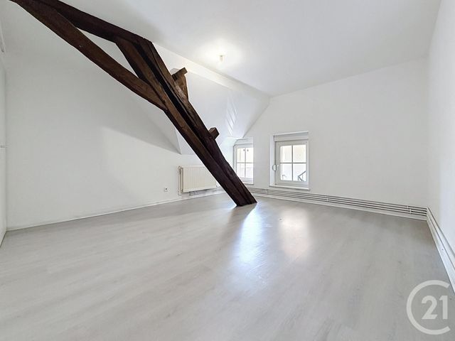 Appartement F2 &agrave; louer - 2 pi&egrave;ces - 53,54 m2 - Lure - 70 - FRANCHE-COMTE