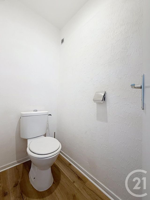 Appartement F2 &agrave; louer - 2 pi&egrave;ces - 53,54 m2 - Lure - 70 - FRANCHE-COMTE