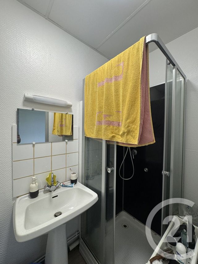 Appartement F2 &agrave; louer - 2 pi&egrave;ces - 38,16 m2 - Lure - 70 - FRANCHE-COMTE