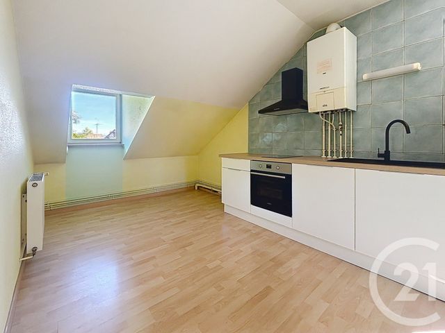 Appartement F2 &agrave; louer - 2 pi&egrave;ces - 40,24 m2 - Lure - 70 - FRANCHE-COMTE