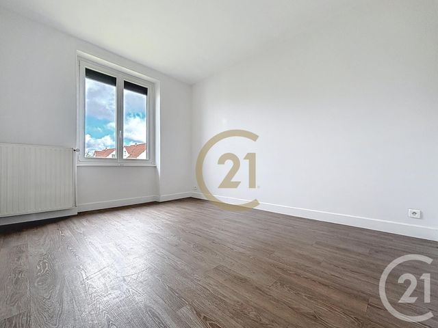 Maison &agrave; louer - 3 pi&egrave;ces - 63,11 m2 - Lure - 70 - FRANCHE-COMTE