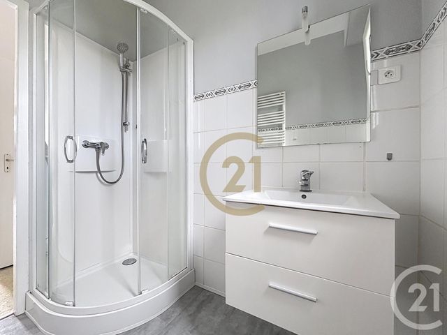 Maison &agrave; louer - 3 pi&egrave;ces - 63,11 m2 - Lure - 70 - FRANCHE-COMTE