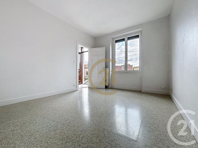 Maison &agrave; louer - 3 pi&egrave;ces - 63,11 m2 - Lure - 70 - FRANCHE-COMTE