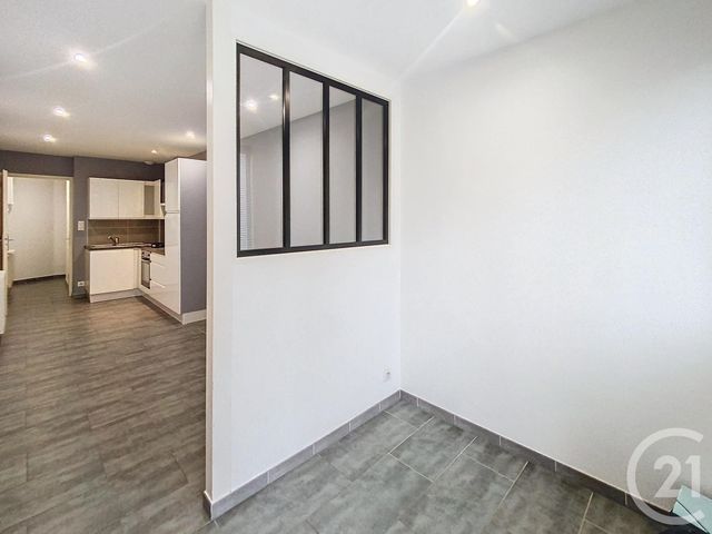 Maison &agrave; louer - 3 pi&egrave;ces - 60,52 m2 - Lure - 70 - FRANCHE-COMTE