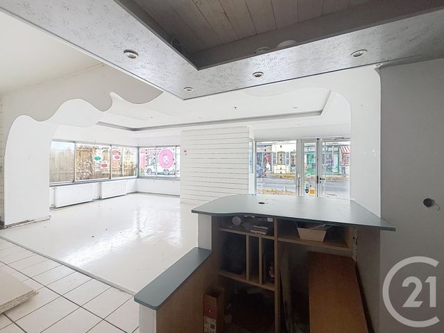 Appartement Local &agrave; louer - 4 pi&egrave;ces - 110,12 m2 - Lure - 70 - FRANCHE-COMTE