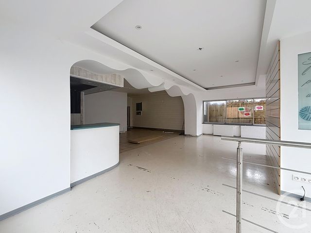 Appartement Local &agrave; louer - 4 pi&egrave;ces - 110,12 m2 - Lure - 70 - FRANCHE-COMTE