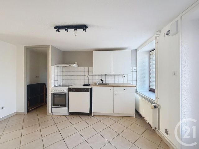 Appartement F3 &agrave; louer - 3 pi&egrave;ces - 71,57 m2 - Luxeuil Les Bains - 70 - FRANCHE-COMTE