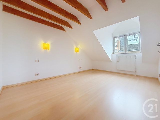 Appartement F3 &agrave; louer - 3 pi&egrave;ces - 50 m2 - Belfort - 90 - FRANCHE-COMTE