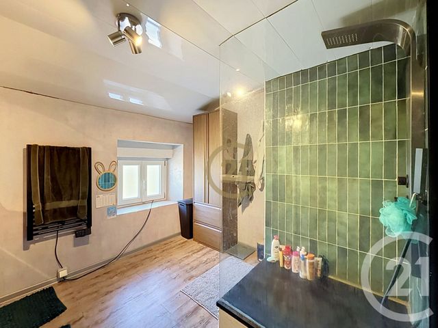 Appartement F5 &agrave; vendre - 5 pi&egrave;ces - 81,18 m2 - Plancher Bas - 70 - FRANCHE-COMTE