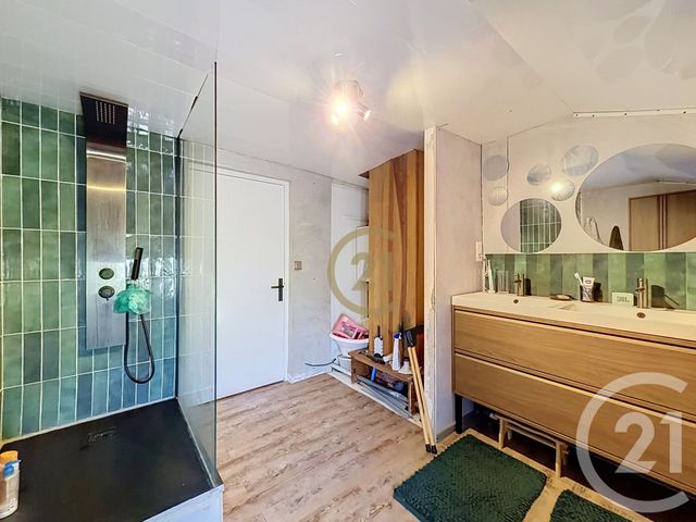 Appartement F5 &agrave; vendre - 5 pi&egrave;ces - 81,18 m2 - Plancher Bas - 70 - FRANCHE-COMTE