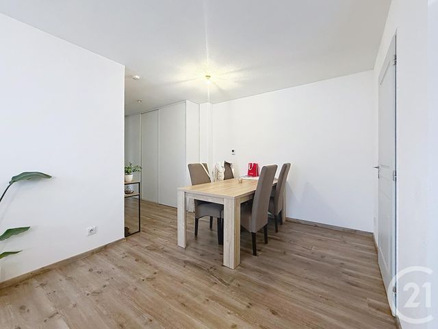 Appartement F3 &agrave; louer - 3 pi&egrave;ces - 65,31 m2 - Lure - 70 - FRANCHE-COMTE