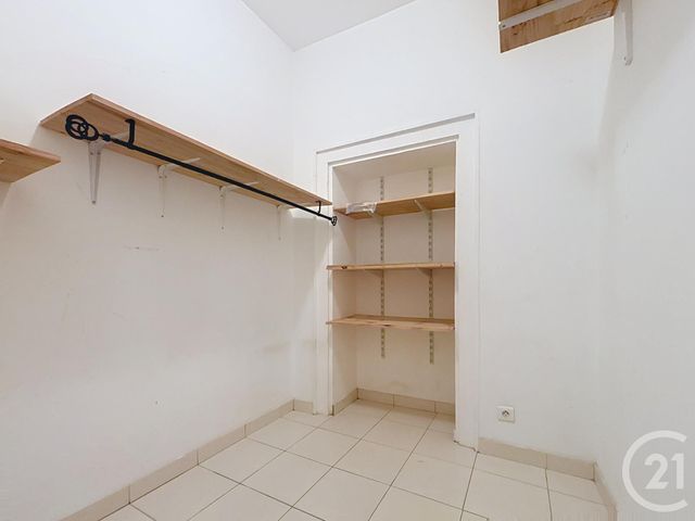 Appartement F3 &agrave; louer - 3 pi&egrave;ces - 72,59 m2 - Lure - 70 - FRANCHE-COMTE
