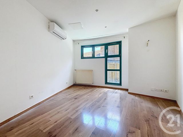 Appartement F3 &agrave; louer - 3 pi&egrave;ces - 72,59 m2 - Lure - 70 - FRANCHE-COMTE