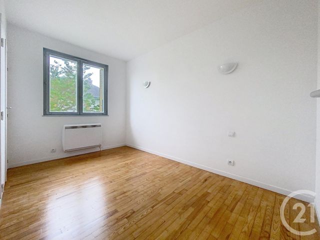 Maison &agrave; louer - 5 pi&egrave;ces - 81,65 m2 - Chatenois Les Forges - 90 - FRANCHE-COMTE